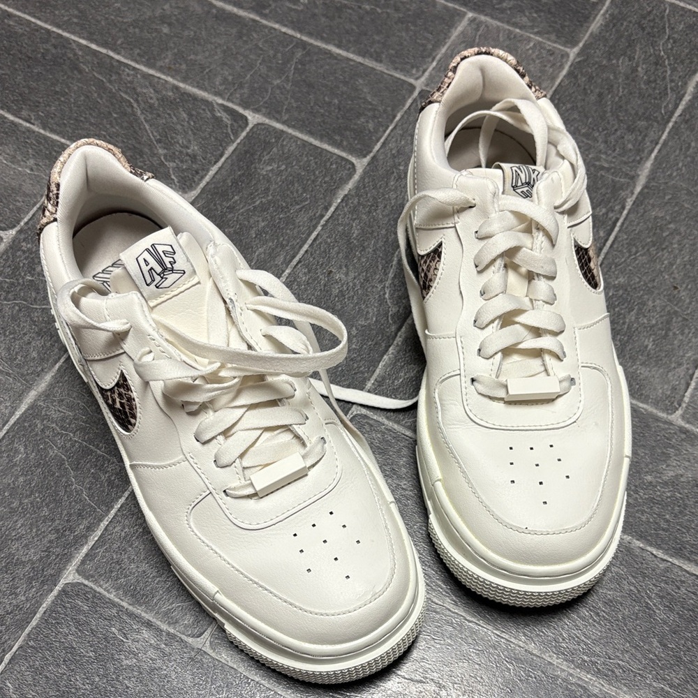 Nike White and Brown Athletic Shoes